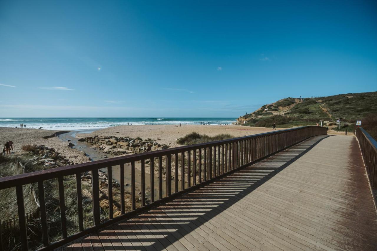 Апартаменты Aloha Surf House Эрисейра Экстерьер фото